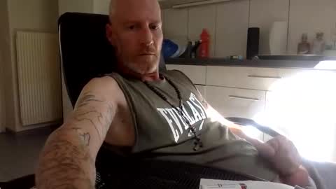 Snapshot of kingsize187 chatting on 09.16.25 kingsize online show from 09.16.25