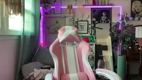 Snapshot of kinkilexixxx chatting on 02.28.25 Lexi Onlyfans  online show from 02.28.25