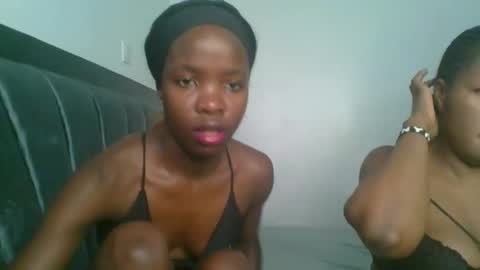 kinky_aria online show from 10.10.25