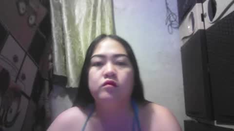 Snapshot of kinkyhotcumm chatting on 10.19.25 KAREN online show from 10.19.25