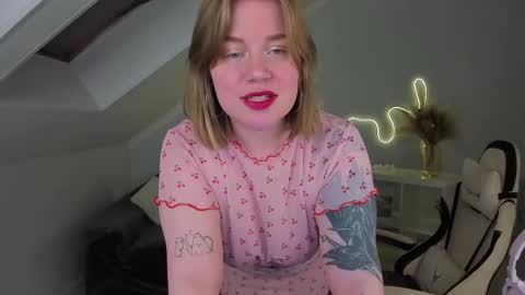 Snapshot of kira_citro chatting on 02.28.25 Kira  NEXT STREAM December 4 5pm CET  11am EST online show from 02.28.25
