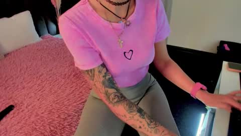 Kira online show from 09.23.25