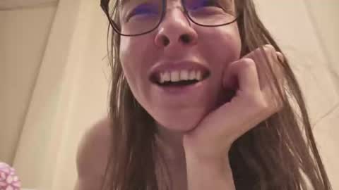 Wet Girl online show from 02.19.25