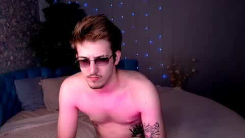 Snapshot of kiskakurt chatting on 09.14.25 Kurt online show from 09.14.25