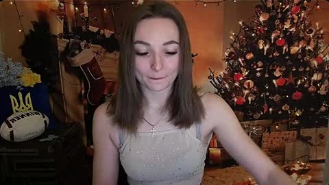 Snapshot of kiss_shy chatting on 12.26.24 Valeria online show from 12.26.24
