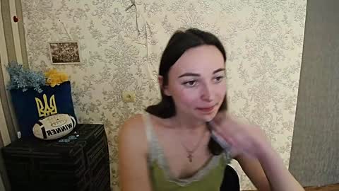 Snapshot of kiss_shy chatting on 01.27.25 Valeria online show from 01.27.25