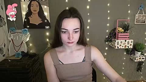 Snapshot of kiss_shy chatting on 02.04.25 Valeria online show from 02.04.25