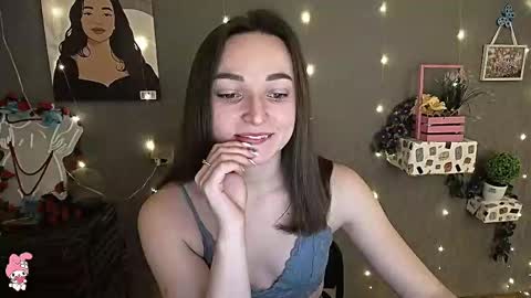 Snapshot of kiss_shy chatting on 02.09.25 Valeria online show from 02.09.25