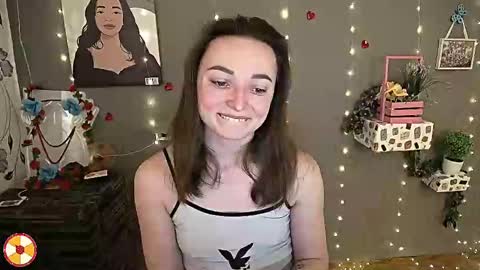 Snapshot of kiss_shy chatting on 02.20.25 Valeria online show from 02.20.25