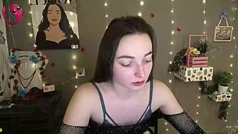 Snapshot of kiss_shy chatting on 03.02.25 Valeria online show from 03.02.25