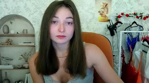 Snapshot of kiss_shy chatting on 10.16.25 Valeria online show from 10.16.25