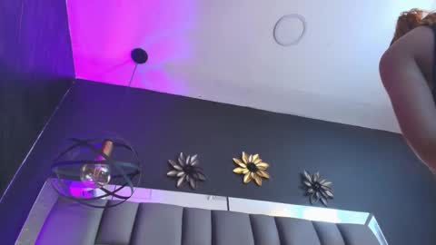 BELLA FLAME online show from 11.05.25