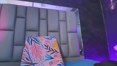 BELLA FLAME online show from 11.24.25