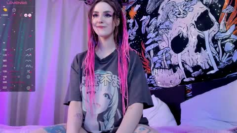 Kissthasky online show from 02.07.25