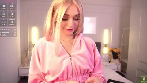 Snapshot of kittessa chatting on 03.12.25 Tessa online show from 03.12.25