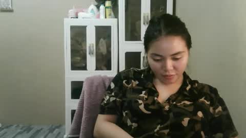 Snapshot of kitty_fussy chatting on 10.14.25 kitty_fussy online show from 10.14.25