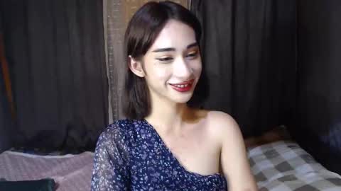 Snapshot of kitty_kim07 chatting on 10.14.25 kitty_kim07 online show from 10.14.25