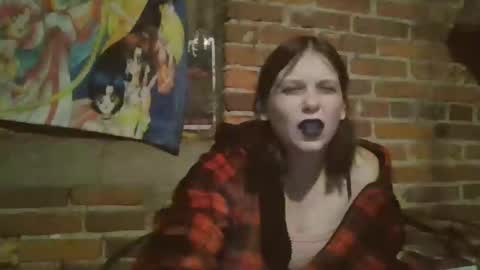 Snapshot of kitty_vonkush_ chatting on 01.19.25 GoddessKittyFinDom online show from 01.19.25