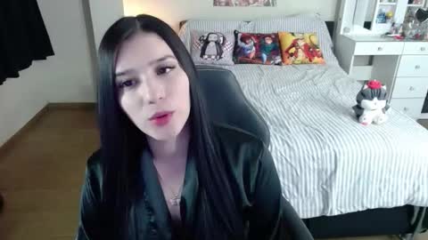 Isabel online show from 11.05.25