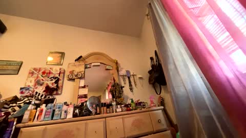 kittyluvx online show from 02.21.25