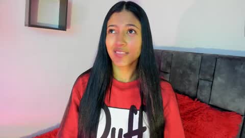 Snapshot of kittymyers chatting on 09.15.25 kitty online show from 09.15.25