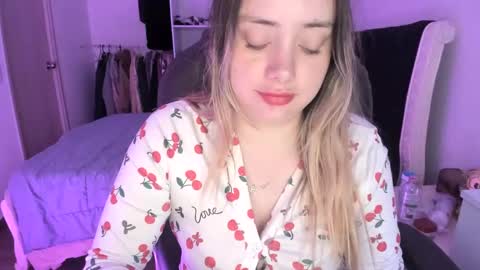 kittywantslove23 online show from 10.08.25