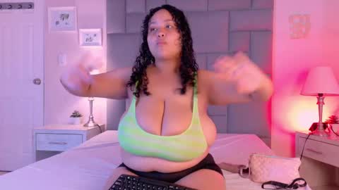 Kitty Hill online show from 09.18.25