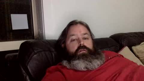 Snapshot of kiwiabroad2620 chatting on 01.05.25 Kiwiabroad online show from 01.05.25