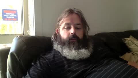 Snapshot of kiwiabroad2620 chatting on 02.20.25 Kiwiabroad online show from 02.20.25