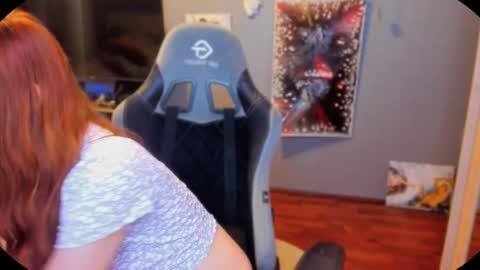 Snapshot of klementinagirl chatting on 02.27.25 Klementinafanslyklementina6661 online show from 02.27.25