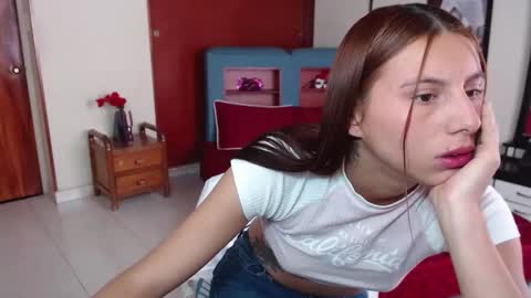 Snapshot of kloe_deker chatting on 01.13.25 Kloe deker online show from 01.13.25