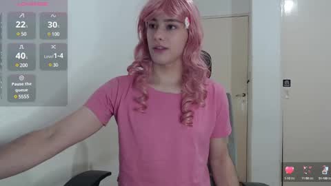 Snapshot of koneko_nya chatting on 03.04.25  Riley  online show from 03.04.25