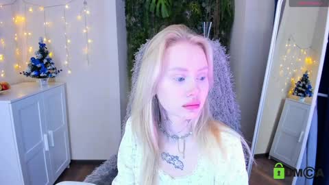 Snapshot of kris_grant chatting on 01.05.25 kris_grant online show from 01.05.25