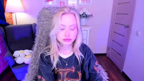 Snapshot of kris_grant chatting on 03.01.25 kris_grant online show from 03.01.25