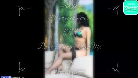 Snapshot of krisi_kiss chatting on 03.11.25 KrisiFollow me  Thumb UP  online show from 03.11.25