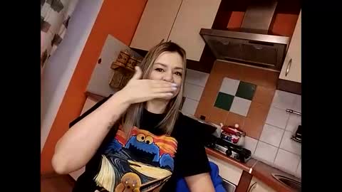 Snapshot of krisssexi chatting on 02.01.25 KrissSexi online show from 02.01.25