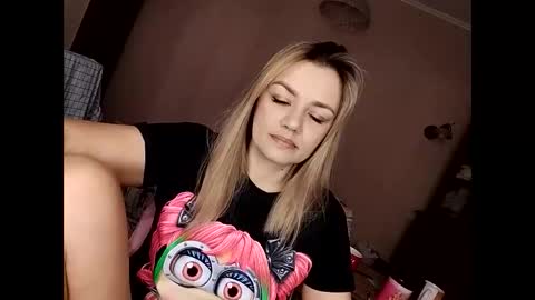 Snapshot of krisssexi chatting on 02.18.25 KrissSexi online show from 02.18.25