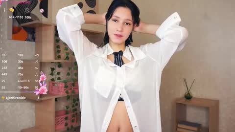 Emma online show from 11.23.25