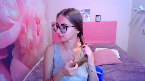 Kristina Adel online show from 01.10.25