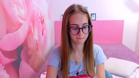 Kristina Adel online show from 09.25.25