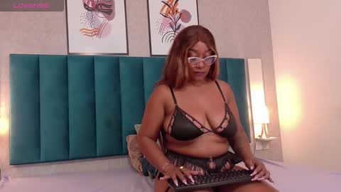 Krystal Ross online show from 11.17.25