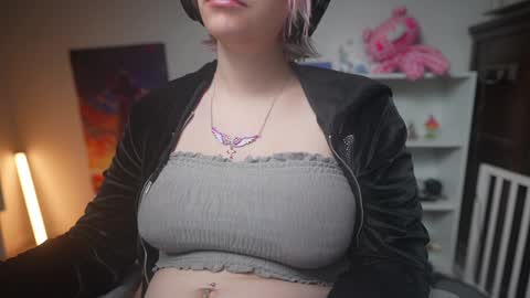 Snapshot of krystalsyxx chatting on 02.02.25 Krystal Syx online show from 02.02.25