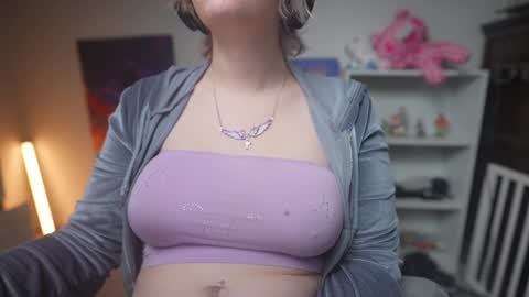 Snapshot of krystalsyxx chatting on 02.08.25 Krystal Syx online show from 02.08.25