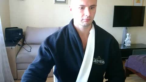 ksanderua online show from 10.15.25