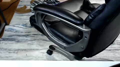 Snapshot of kwib34 chatting on 10.03.25 kwib34 online show from 10.03.25