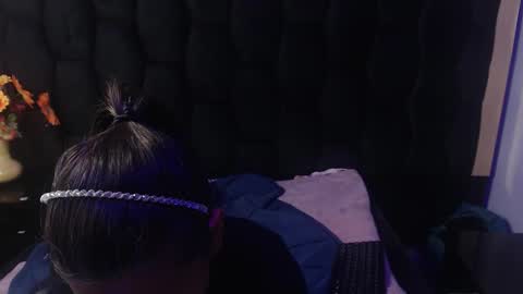 Snapshot of kylie_bloom chatting on 10.21.25 kylie_bloom online show from 10.21.25