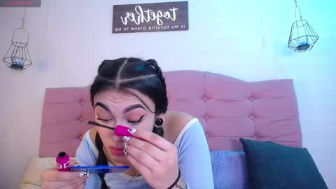 Snapshot of kylie_ls chatting on 01.14.25 kylie_ls online show from 01.14.25