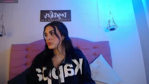 Snapshot of kylie_ls chatting on 02.12.25 kylie_ls online show from 02.12.25