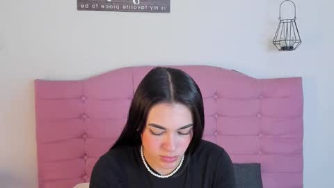Snapshot of kylie_ls chatting on 09.23.25 kylie_ls online show from 09.23.25