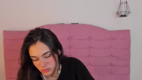 Snapshot of kylie_ls chatting on 10.03.25 kylie_ls online show from 10.03.25